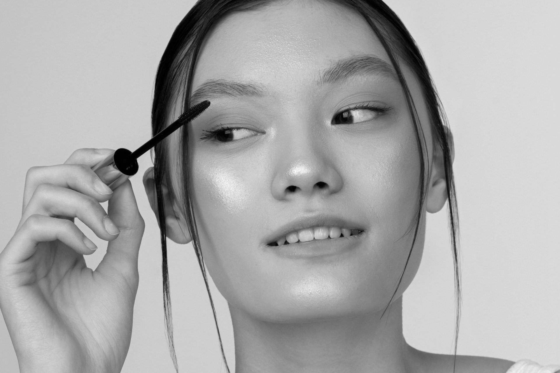 How long does eyebrow tattooing last?